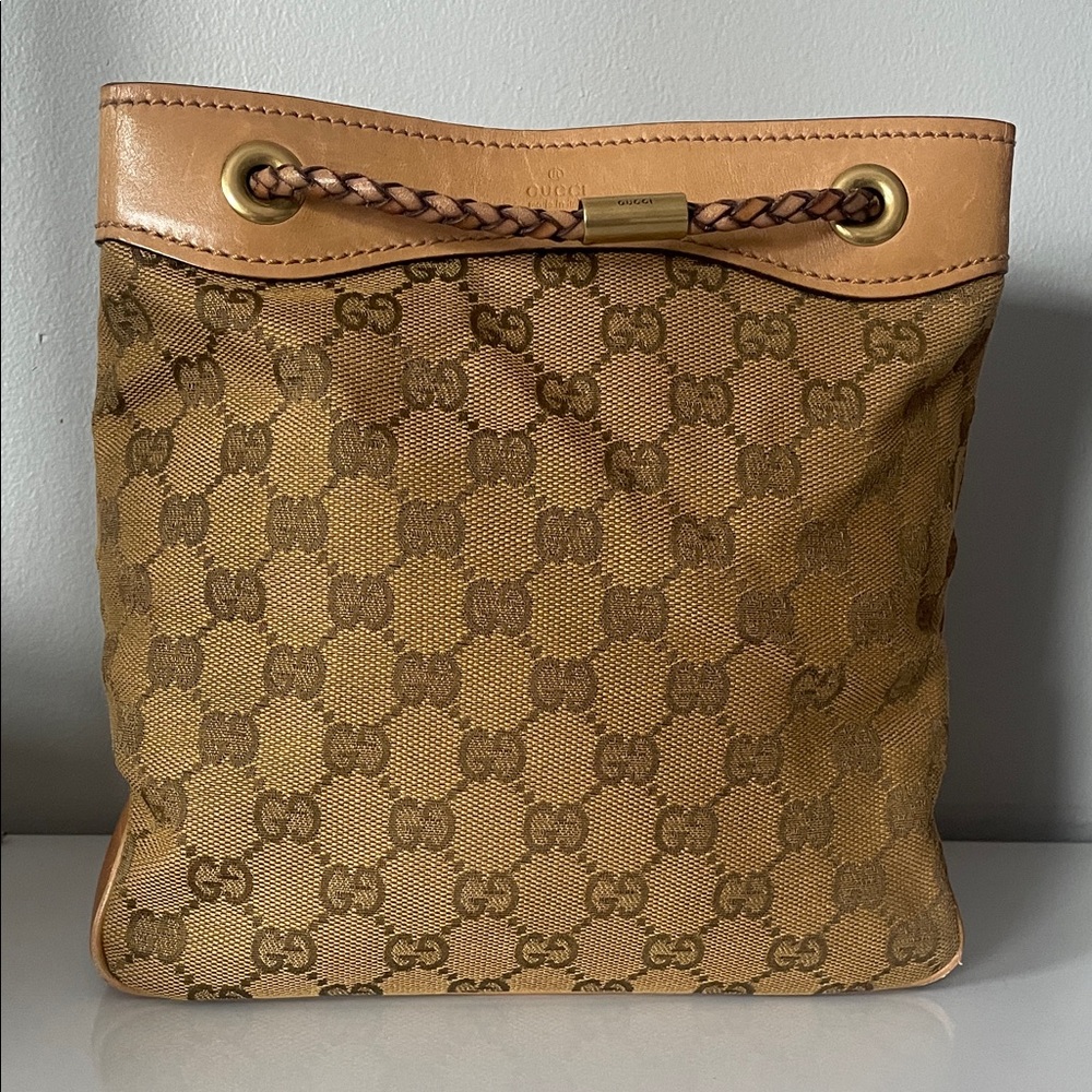 100% authentic great condition Gucci Brown Monogram Canvas Bag with Leather Trim